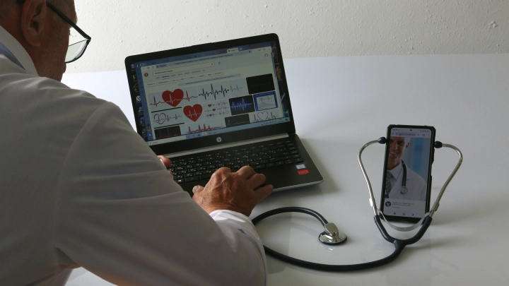 Резкий перепад температур и сердце: как снизить риск инфаркта