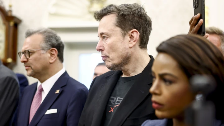Маск уходит из администрации Трампа: работа в DOGE подошла к концу