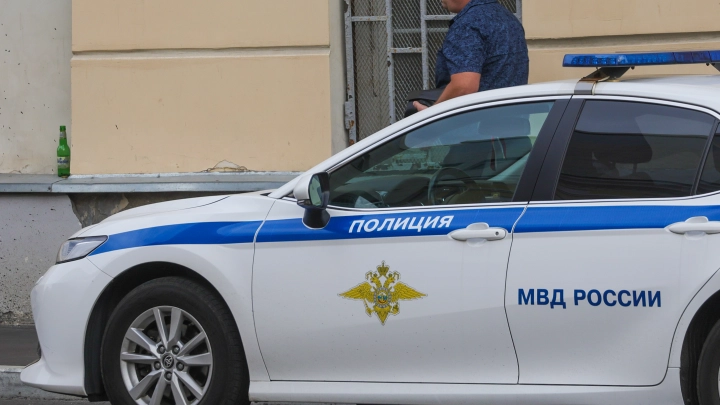Трое мужчин напали на 17-летнего подростка в Москве
