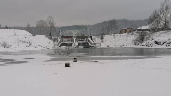 В Челябинской области рыбак провалился под лед и погиб