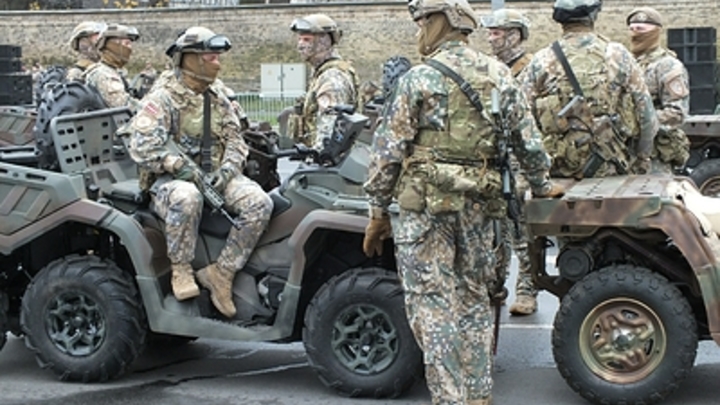 НАТО не готово воевать с Россией — британский генерал