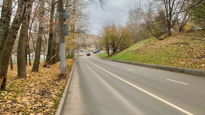 В Верхних Печёрах изменилась схема движения на перекрёстке улиц Родионова и Бринского