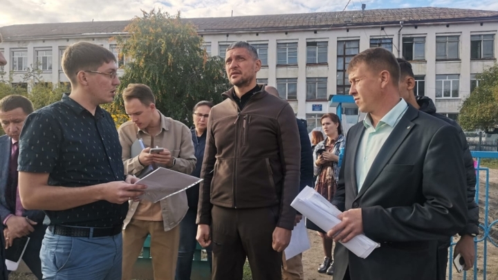 Александр Осипов поручил отремонтировать школу в поселке Кокуй 