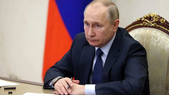 Президент России Владимир Путин ответил на вопросы о новой волне мобилизации