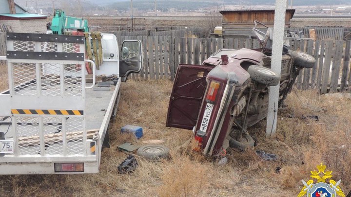 Подросток умер в аварии в Читинском районе, ещё два пострадали