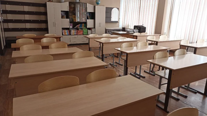 В школах двух районов Саратовской области отменили занятия для учеников