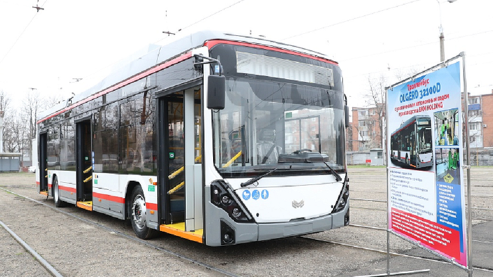 В Краснодар доставили первый из 60 новых троллейбусов