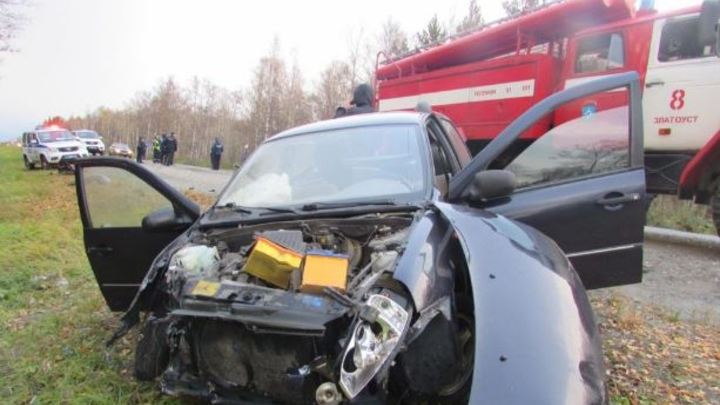 Водитель уснул за рулем на М-5 и врезался в грузовик: погибла молодая мать