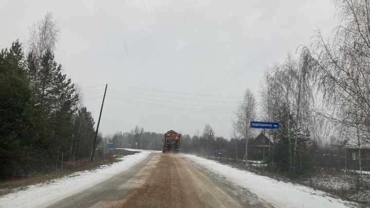 В Нижегородской области дороги от снега расчищают 669 единиц спецтехники