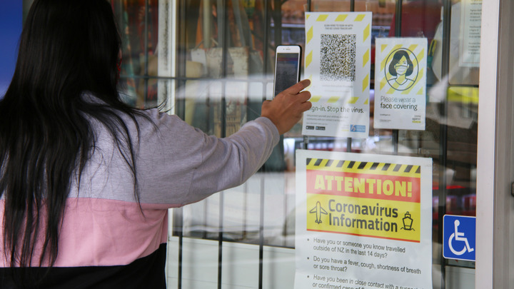 Свыше пяти тысяч нижегородцев подписались под обращением отменить QR-коды