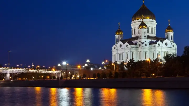 Актёр Дзюба устроил провокацию в Храме Христа Спасителя и прикрылся Евангелием: «Будет резонанс, если за мной придут» Актёр Дзюба устроил провокацию в Храме Христа Спасителя и прикрылся Евангелием: «Будет резонанс, если за мной придут»