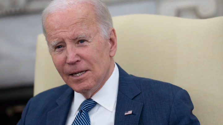 Мы не уйдём: Байден пообещал и дальше спонсировать Киев после подрыва Каховской ГЭС