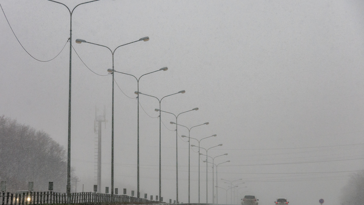 Трасса Дон попала в снежный плен. Пробка растянулась уже на 50 км