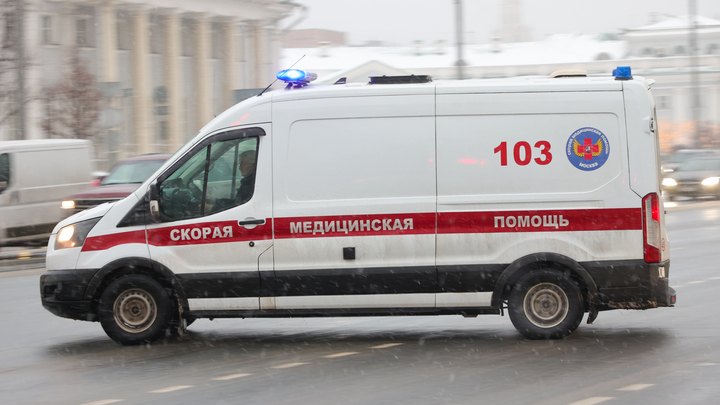 Воспитанники школы-интерната при МГУ попали в больницу с острым отравлением