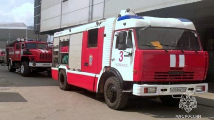 Пожар во Дворце спорта Юность: на место выехала бригада спасателей