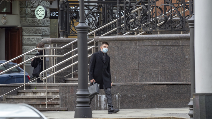 Напоминает обморожение: Назван новый симптом коронавируса