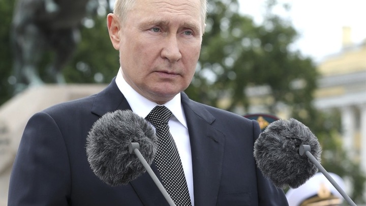Путин утвердил валютное нововведение для банков России