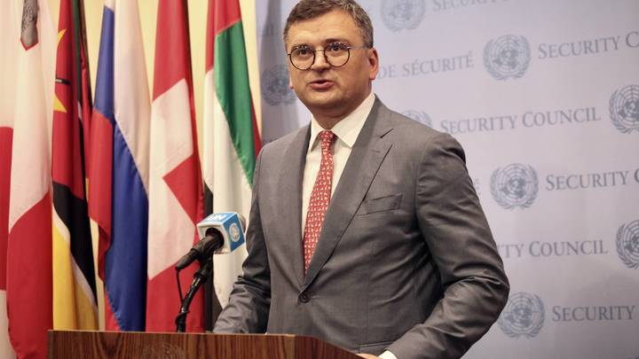 Кулеба заявил, что осенью станет больше призывов к переговорам с Россией