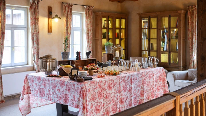 В Японии пенсионер скрывал огромный выигрыш в лотерею от жены и вел роскошную жизнь