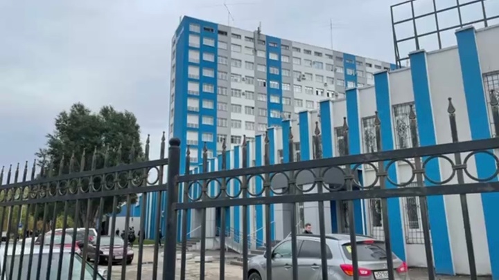 Горячие пирожки и сосиска в тесте: прокуратура Самары внесла представление ректору ПГУТИ