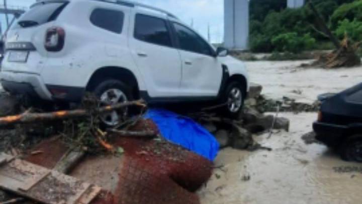 Наводнение в Сочи 24 июня: семь человек пропали без вести