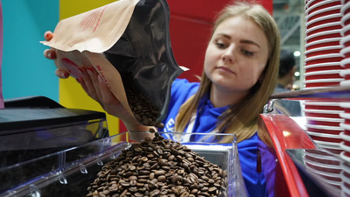 Кофеин истощает: Врач-невролог перечислил негативные факторы кофе