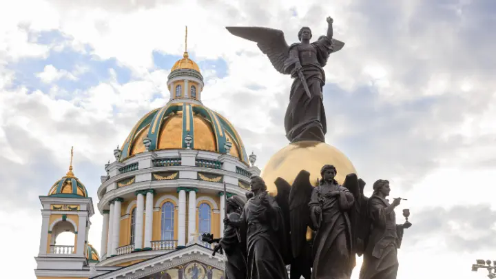 Позолоченный памятник Собор Архистратига Михаила открыли в Челябинске
