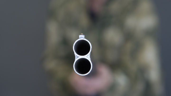 Что волнует Россию: Тайна записки из рюкзака школьницы с дробовиком и удар по артистам-предателям