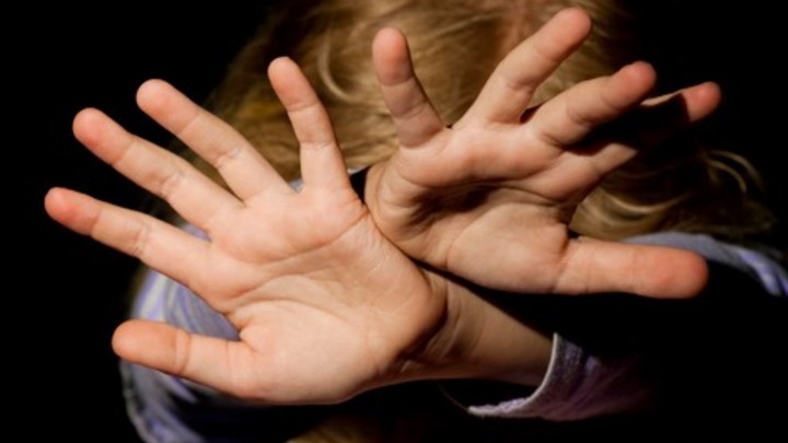 Я тебе шею сверну!: В Москве мигрант напал на ребёнка на глазах у родителей