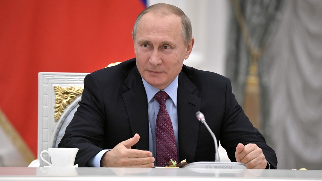 Путин запретил продавать водку и пиво в торговых автоматах Путин запретил продавать водку и пиво в торговых автоматах
