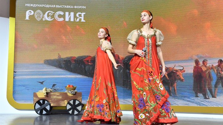 Петербурженка Ксения Мазнева приехала на форум-выставку «Россия» благодаря президенту