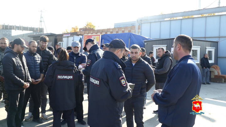 11 мигрантов в Челябинске наказали за серьёзное нарушение