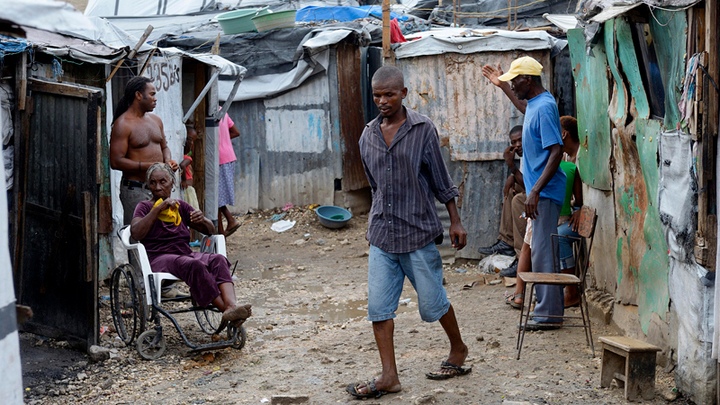 Ходорковский сравнил зарплаты в Гаити и России. Но просчитался на американцах