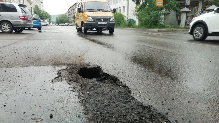 В Забайкалье думают, куда потратить 1,5 млрд рублей, выделенных на ремонт дорог