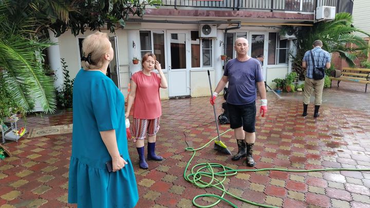 В Дагомысе за один час выпало 88 мм осадков — власти Сочи