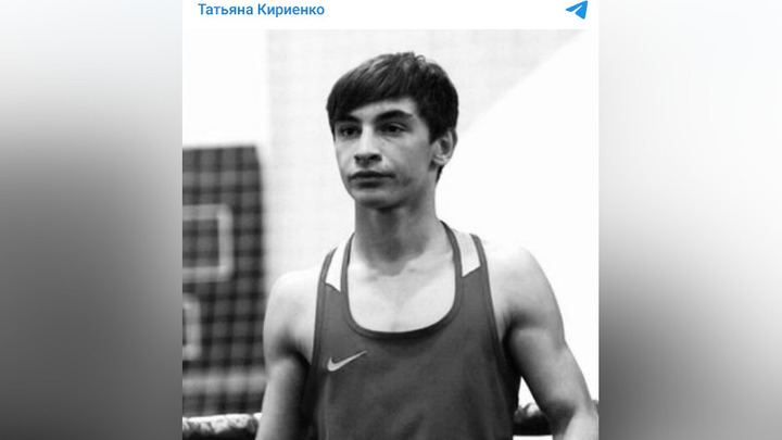 Погибший боксер Альберт Родионов врезался в отбойник в день похорон матери