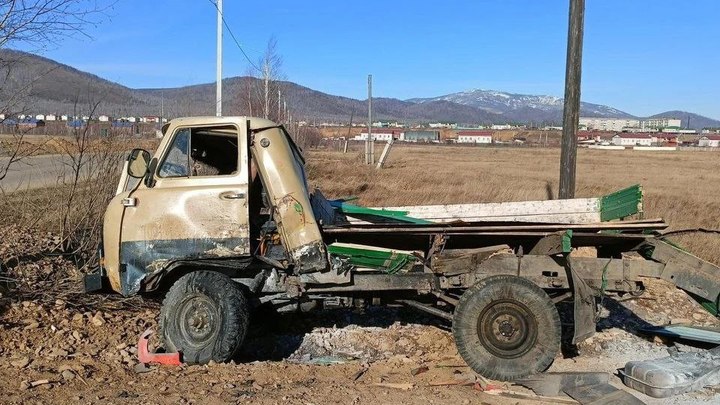 В Забайкалье девятилетний ребенок попал в реанимацию после ДТП с КАМАЗом