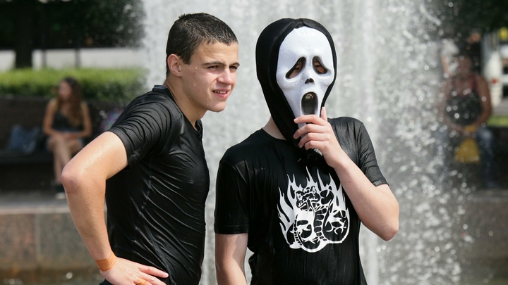 Над кем надругались - те ...: Жительница Стерлитамака сообщила о вопиющих играх в гимназии