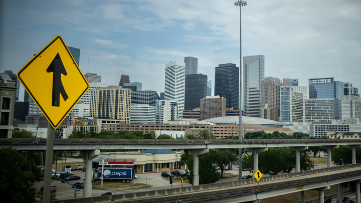 Сбежал из России в Америку и просчитался: Известного русского музыканта срезали на больших деньгах