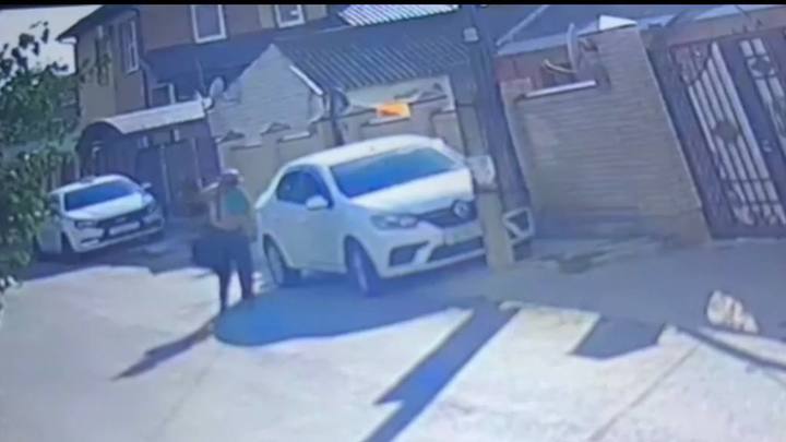 Приезжий угнал автомобиль у жителя Анапы