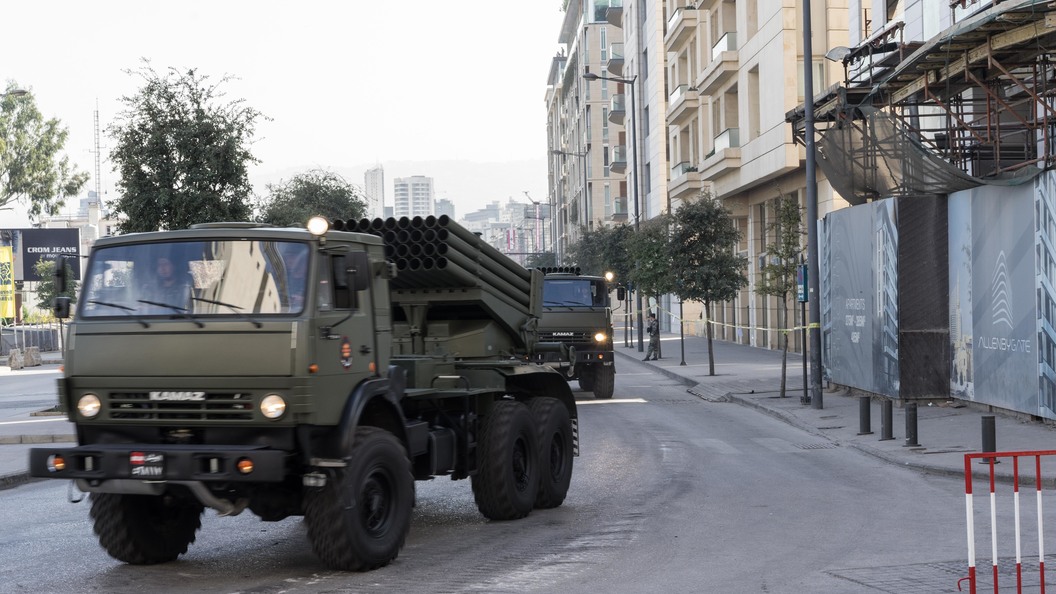 На границе Сирии и Ливана террористы начали сдаваться На границе Сирии и Ливана террористы начали сдаваться