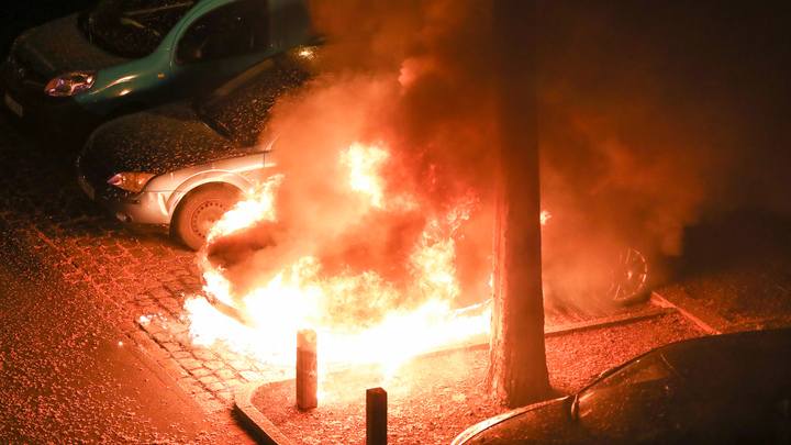 Главная ошибка водителей России: Эксперт подсказал, как правильно выбрать огнетушитель для авто