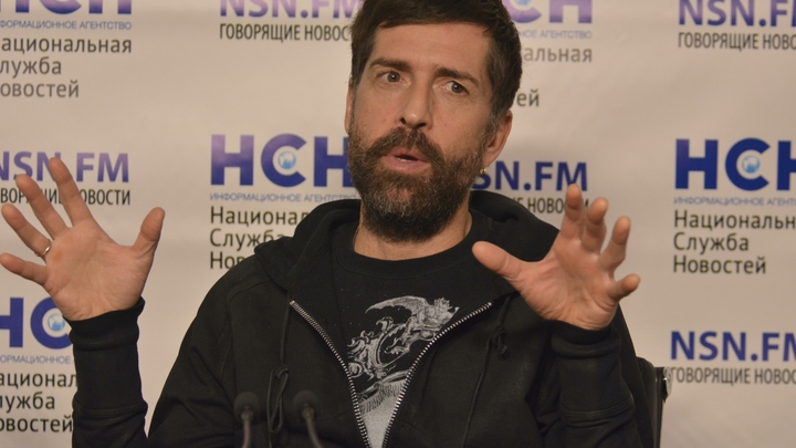 Провокация не удалась: лидера питерской группы Ногу свело! Максима Покровского проверяет полиция