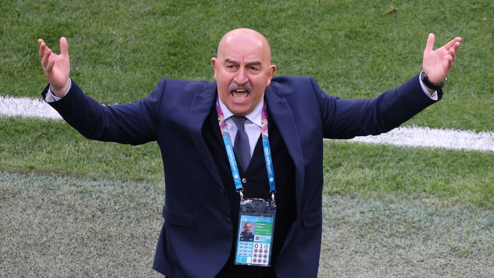 Я бы здесь возразил: Черчесов отказался называть свою работу неудовлетворительной