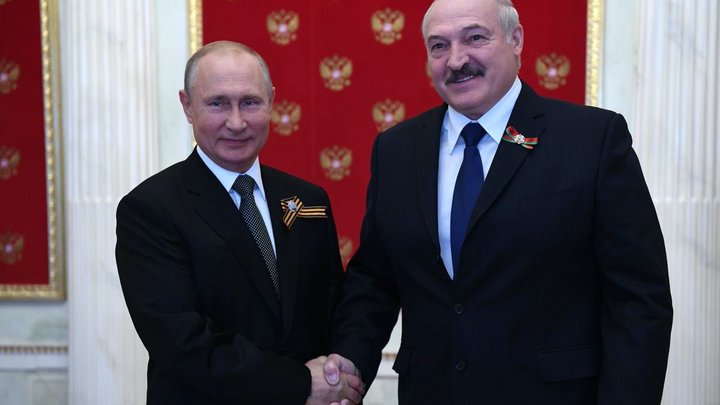 Лукашенко заявил Путину, что не парится по поводу санкций ЕС