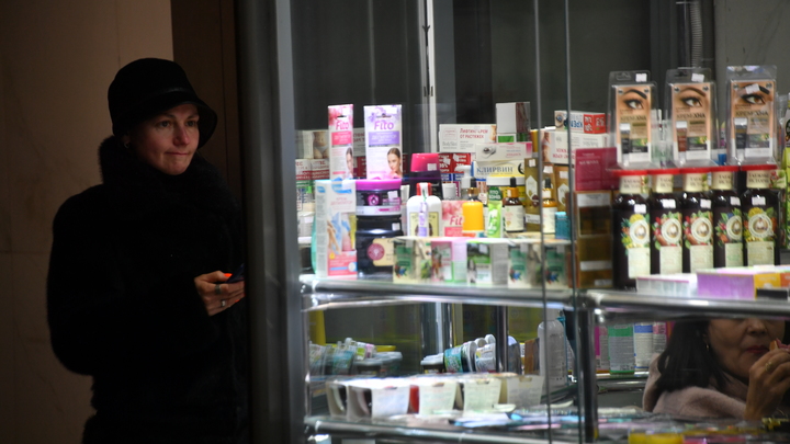 Косметические бренды L’Oréal и SEPHORA пока продолжают работать в России, но с ограничениями