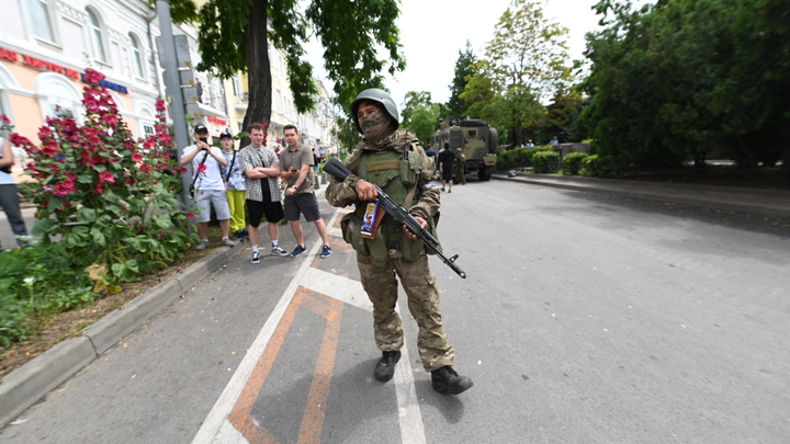 Главное решение на фоне попытки военного мятежа принято. Всего три слова