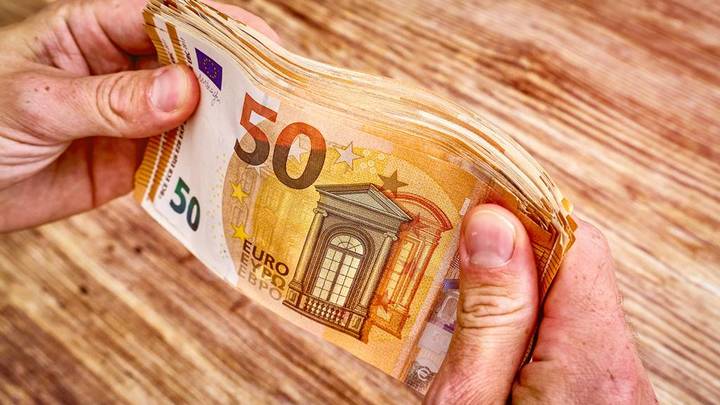 Киев получил от ЕС €3 млрд: Возвращать хотят за счёт русских