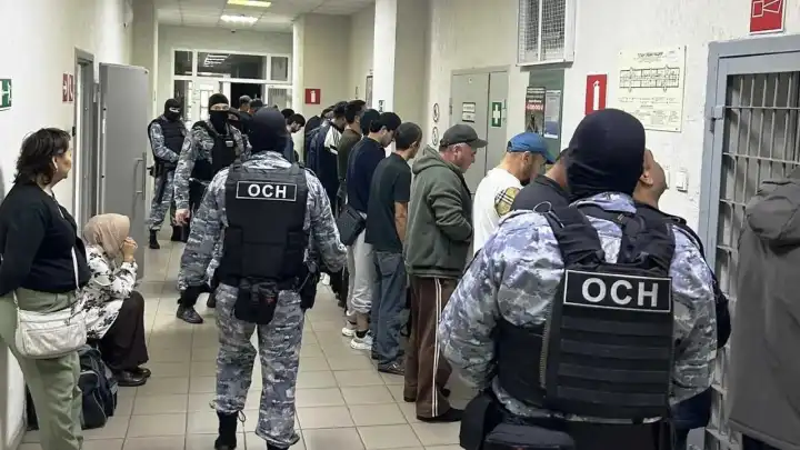 Точка невозврата: из Челябинской области удалили 23 мигранта