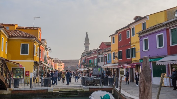 Украинские нацисты ищут прорусских коллаборационистов. В Италии